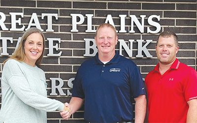 Great Plains State Bank Market President Todd Heithoff (middle) presented the bank's donation to representatives of the Petersburg Community Foundation.